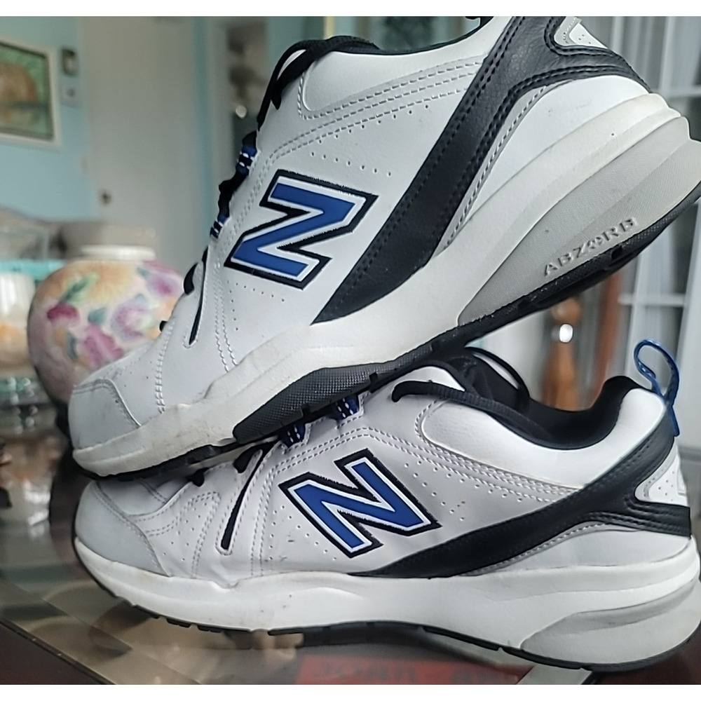 New Balance 608 Men's Sneakers White Blue Black Lace Up Size 10. 5